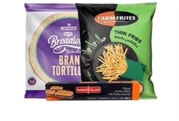 معجنات وبطاطس مجمده